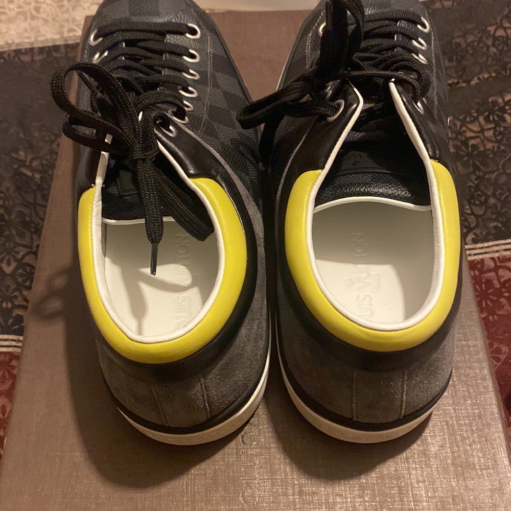 COPY - AUTHENTIC Louis Vuitton Men shoe - Picture 4 of 4